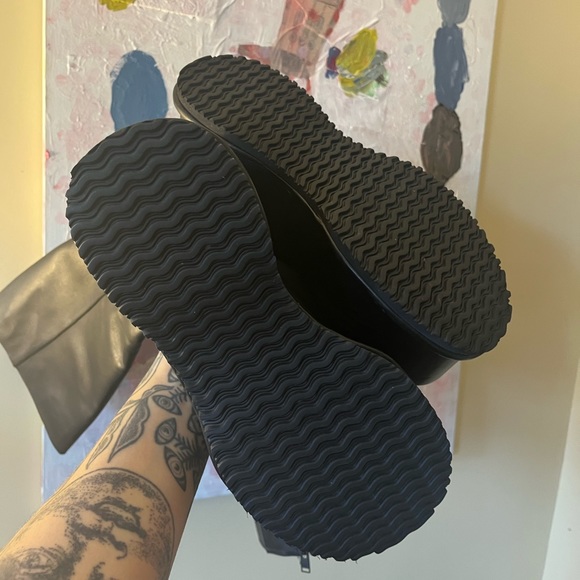 Platform Leather Unif Boots - Picture 5 of 6